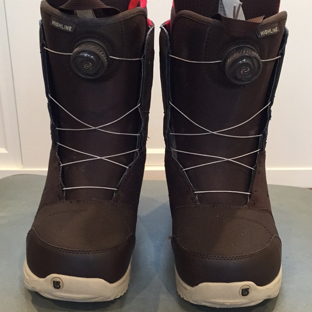 Men’s Burton snowboard boots like new